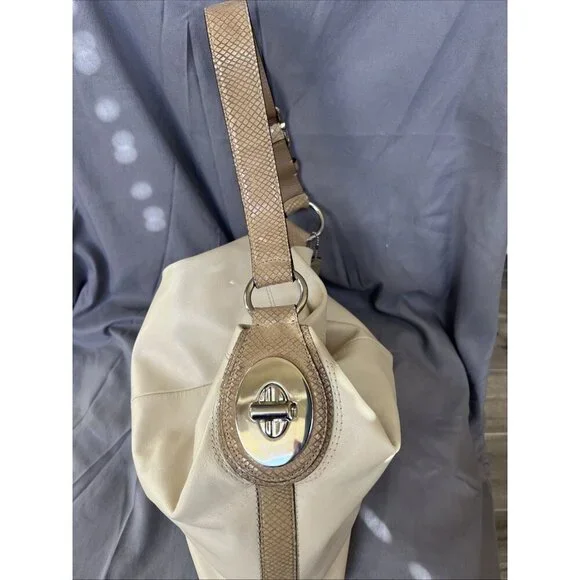 COACH purse Y2K Penelope Cream Tan Leather Hobo Adjustable Strap Shoulder Bag - Picture 5 of 8